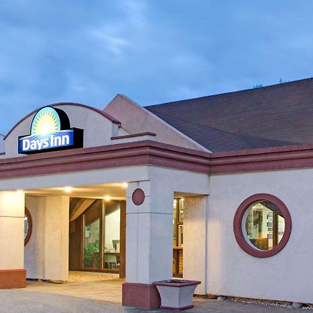 Days Inn By Wyndham Washington Exterior photo